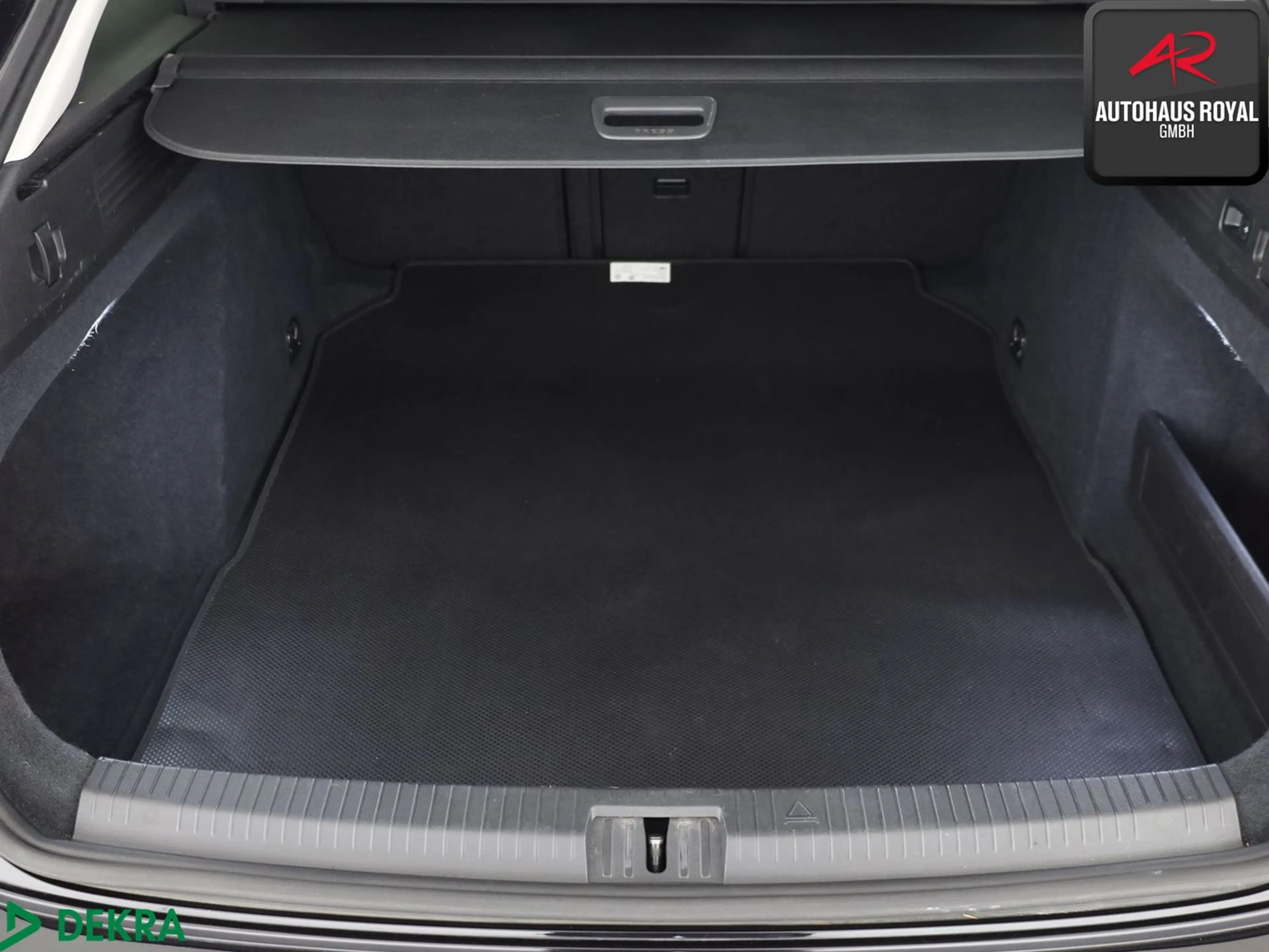 Volkswagen Arteon Shooting Brake 2.0 TDI MASSAGE,ACC,AHK,SH — photo 12
