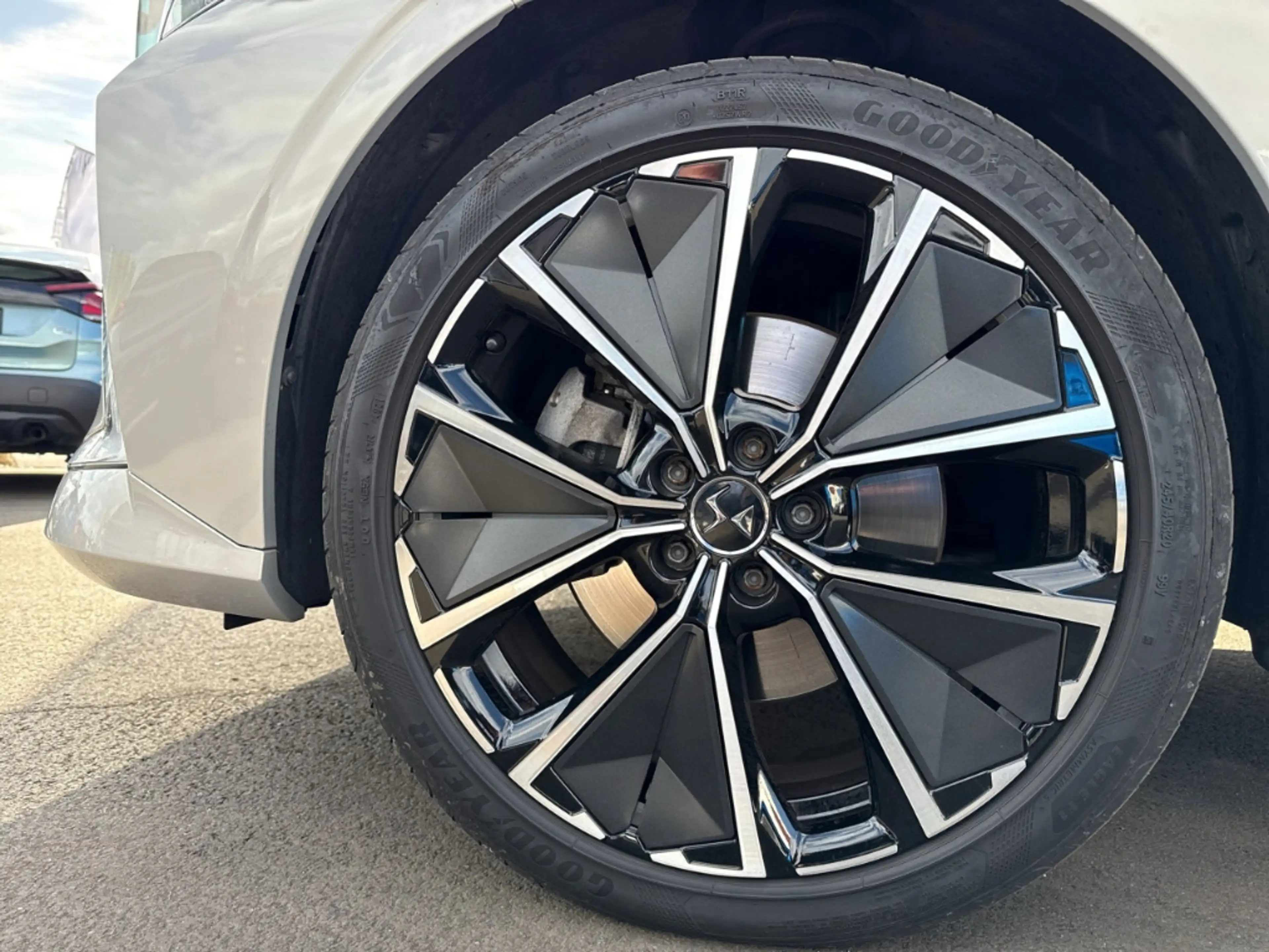 DS Automobiles DS 4 E-Tense Rivoli PHEV HUD Digitales Cockpit LED El. — photo 11