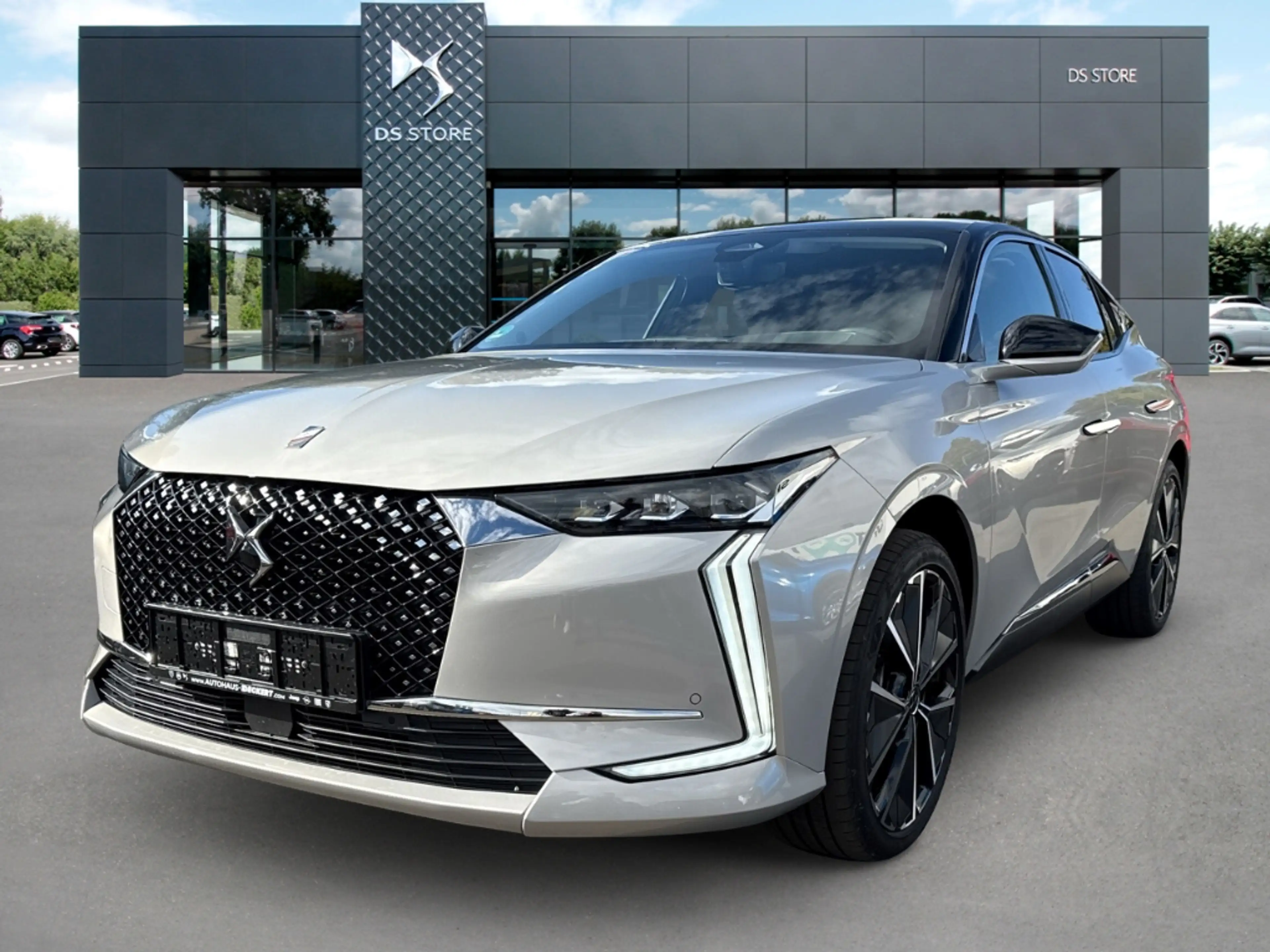 DS Automobiles DS 4 E-Tense Rivoli PHEV HUD Digitales Cockpit LED El.