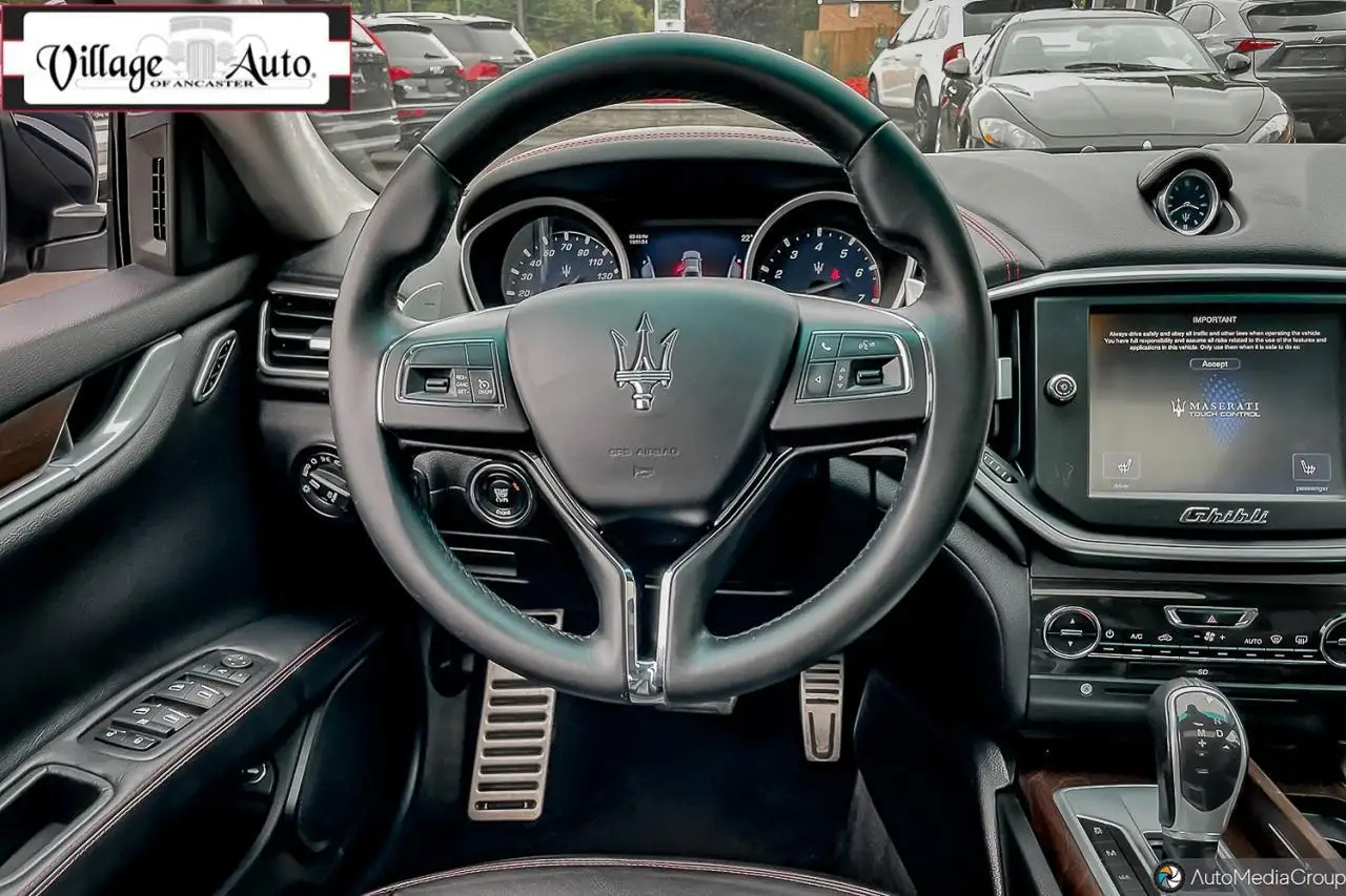 Maserati Ghibli снимка Maserati Ghibli