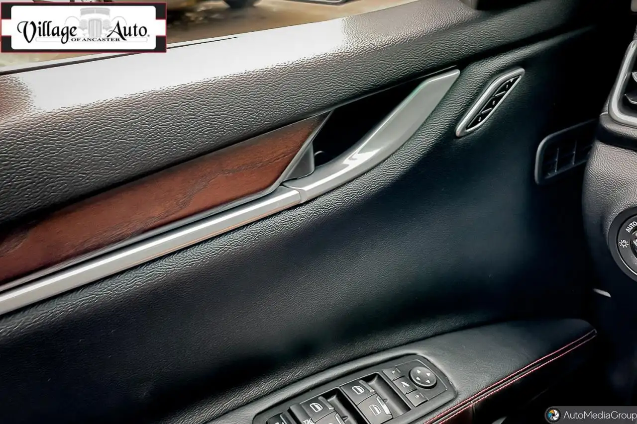 Maserati Ghibli снимка Maserati Ghibli