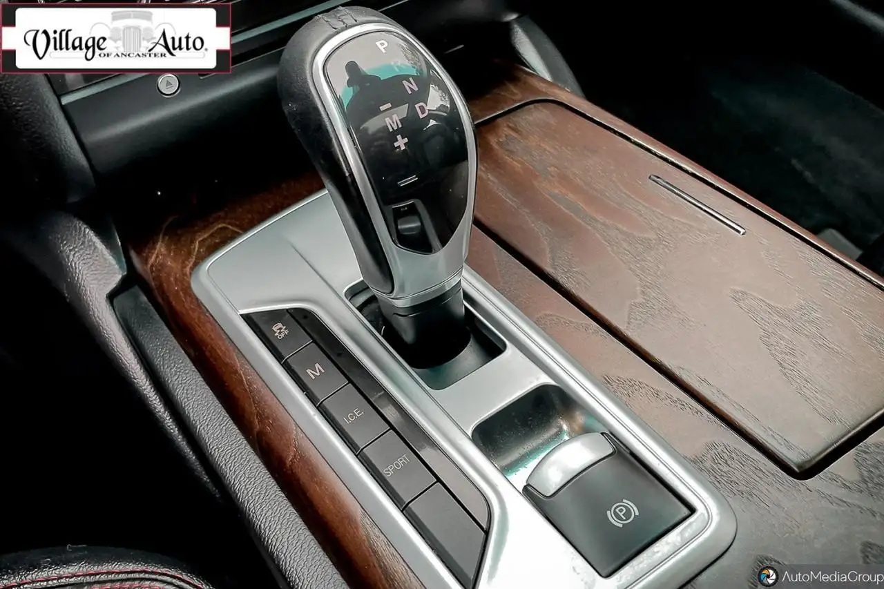 Maserati Ghibli снимка Maserati Ghibli
