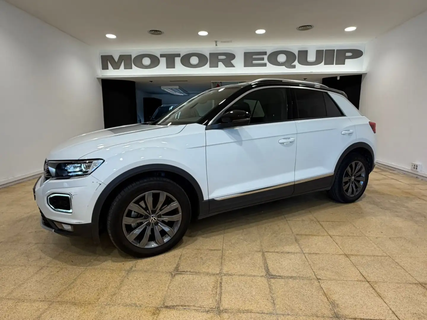 Volkswagen T-Roc 2.0TDI Sport DSG7 Blanco - 1