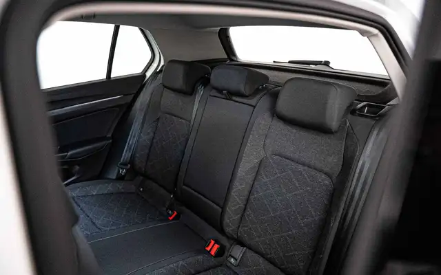 Volkswagen Golf view 7