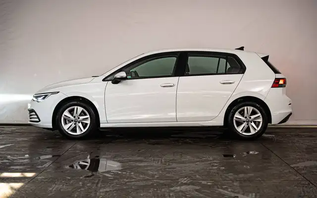 Volkswagen Golf view 2
