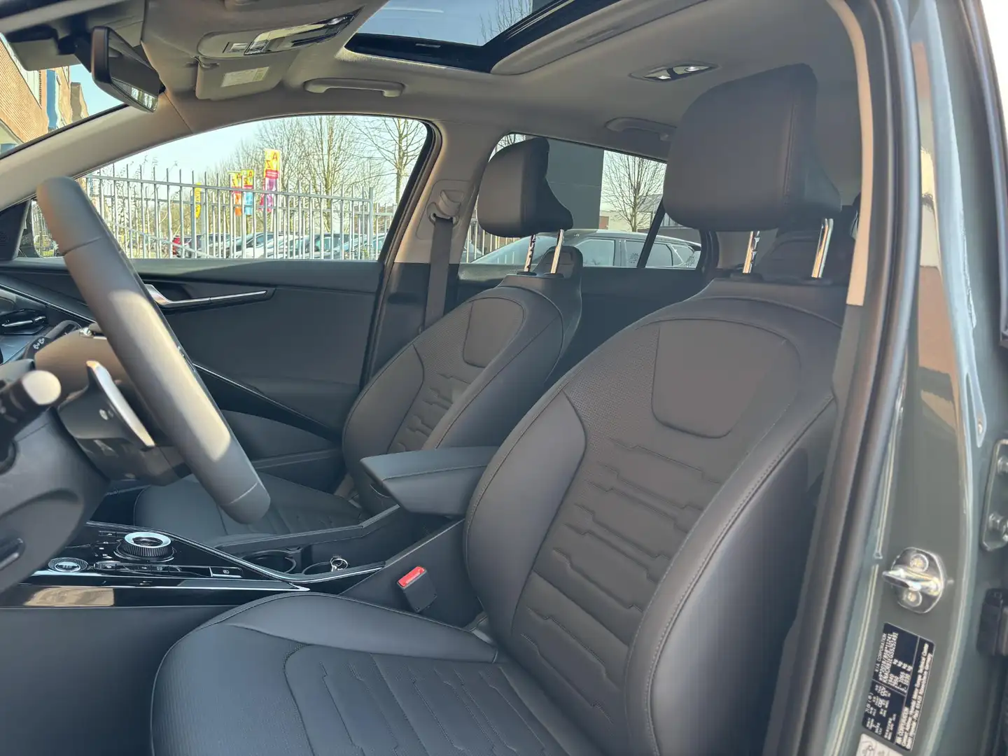 Kia Niro 1.6 GDi Hybrid DynamicPlusLine | €4.940,- korting Vert - 2