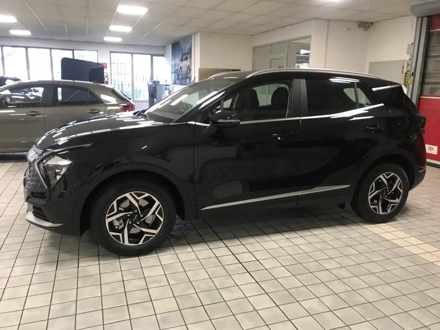 Kia Sportage 1.6 TGDi MILD HYBRID  BUSINNES Grigio - 2