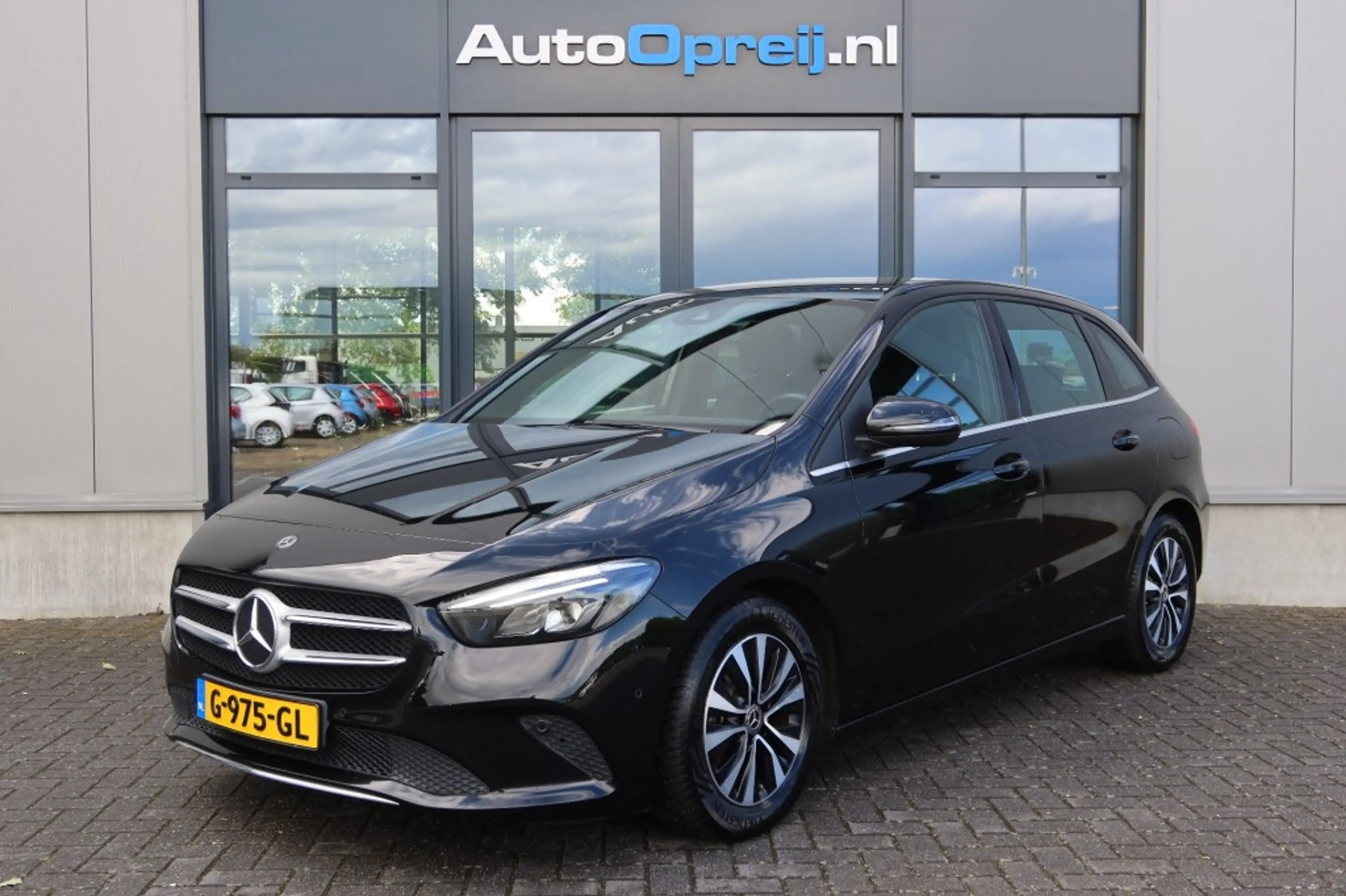 Mercedes-Benz B 180 180 Business Solution Plus AUTOMAAT NAVI, Camera,