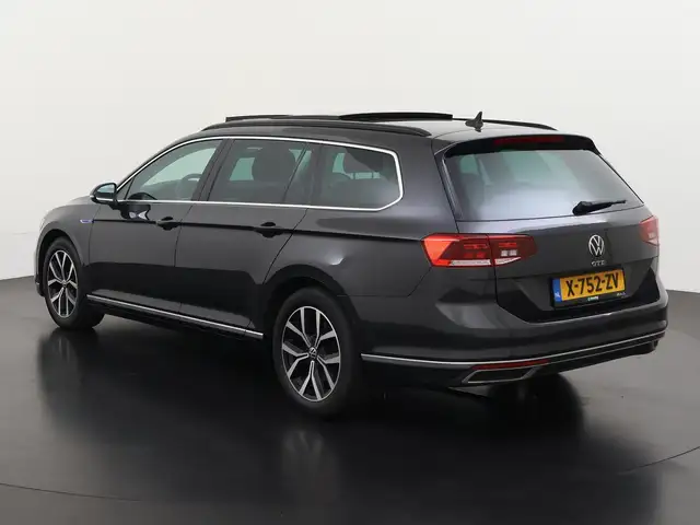 Volkswagen Passat view 6