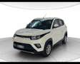 Mahindra KUV100 1.2 NXT K6+ Weiß - thumbnail 1