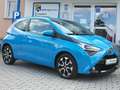 Toyota Aygo x-play connect, Automatik, Top-Zustand Blau - thumbnail 1