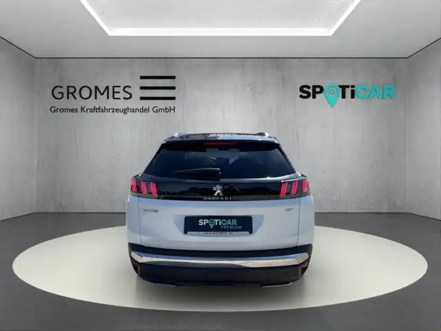 Peugeot 3008 view 4