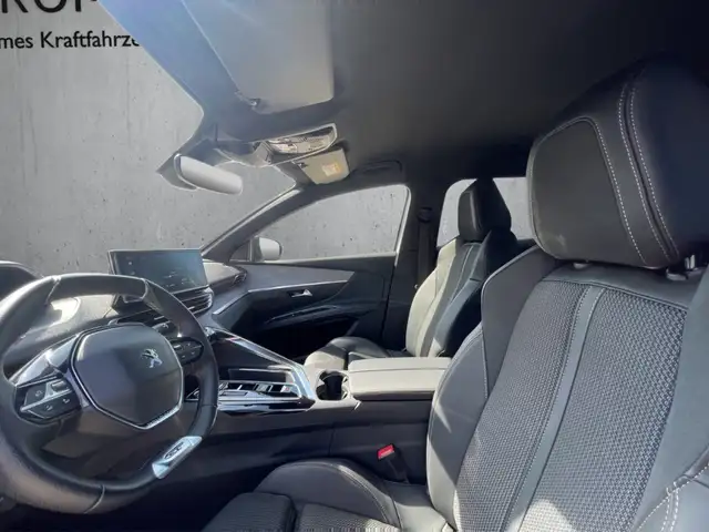 Peugeot 3008 view 9