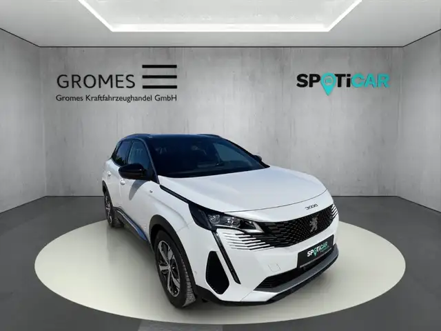 Peugeot 3008 main image