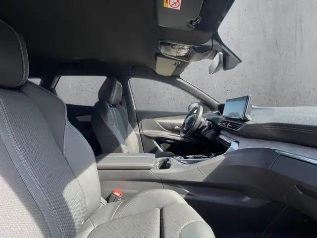 Peugeot 3008 view 13