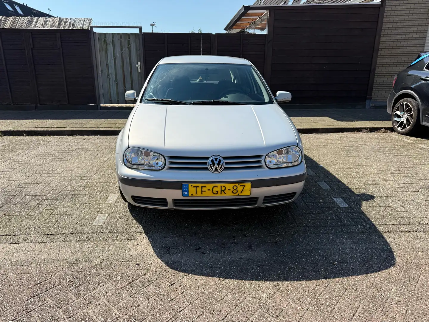 Volkswagen Golf 1.4-16V Trendline Grijs - 1