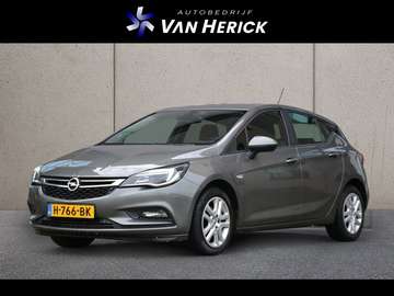 1.4 Turbo 120 Jaar Edition 150PK | Winterpakket |