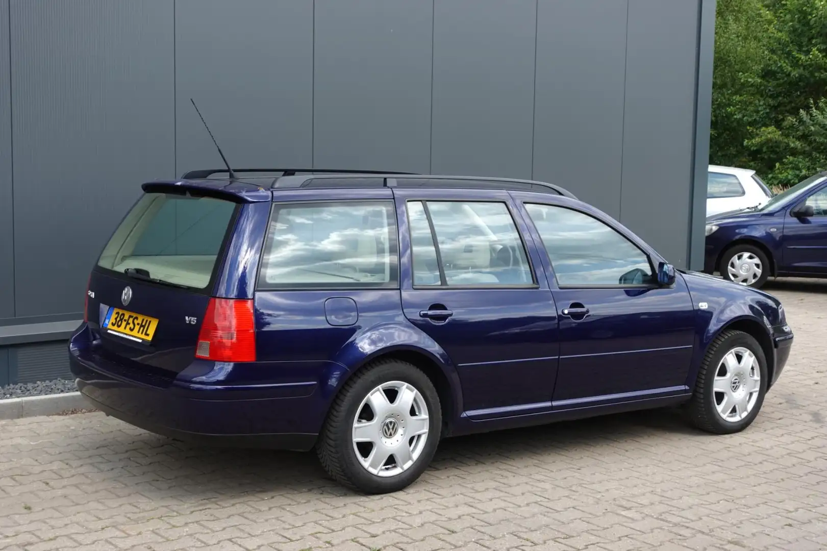 Volkswagen Bora Variant 2.3 V5 Highline Blu/Azzurro - 2