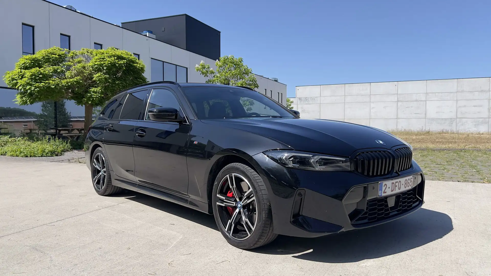 BMW 330 330e Touring xDrive Aut. Noir - 1