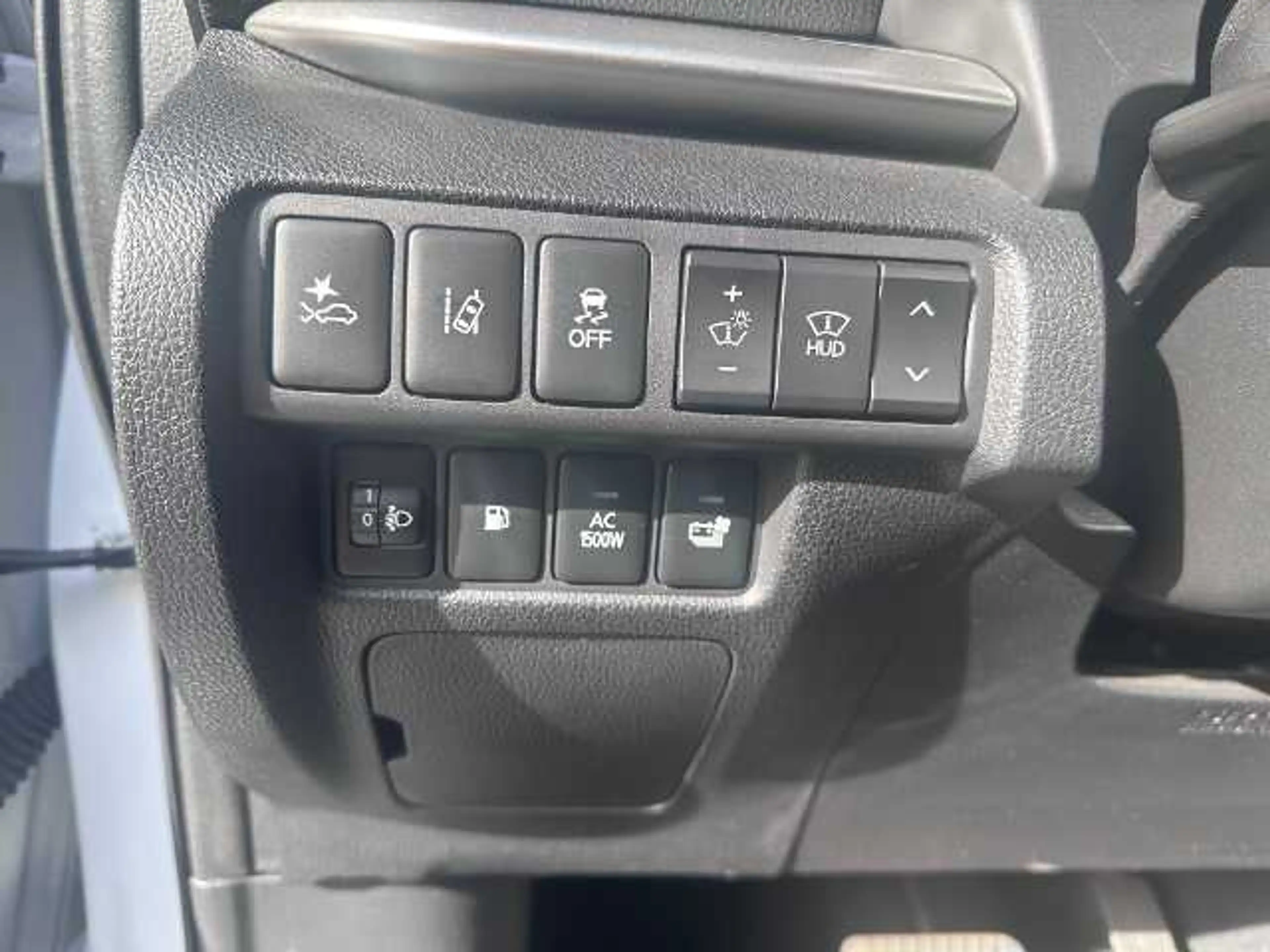 Mitsubishi Eclipse Cross Phev TOP 2.4 4WD — photo 12