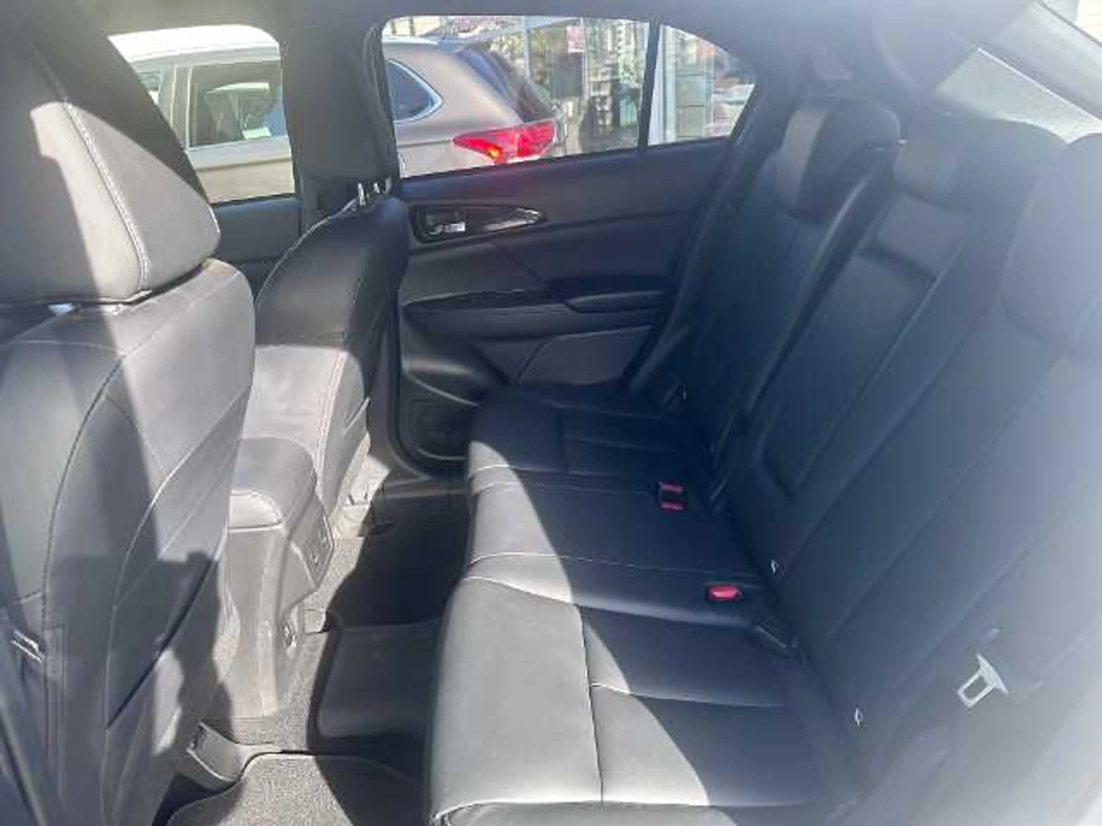 Mitsubishi Eclipse Cross Phev TOP 2.4 4WD — photo 5