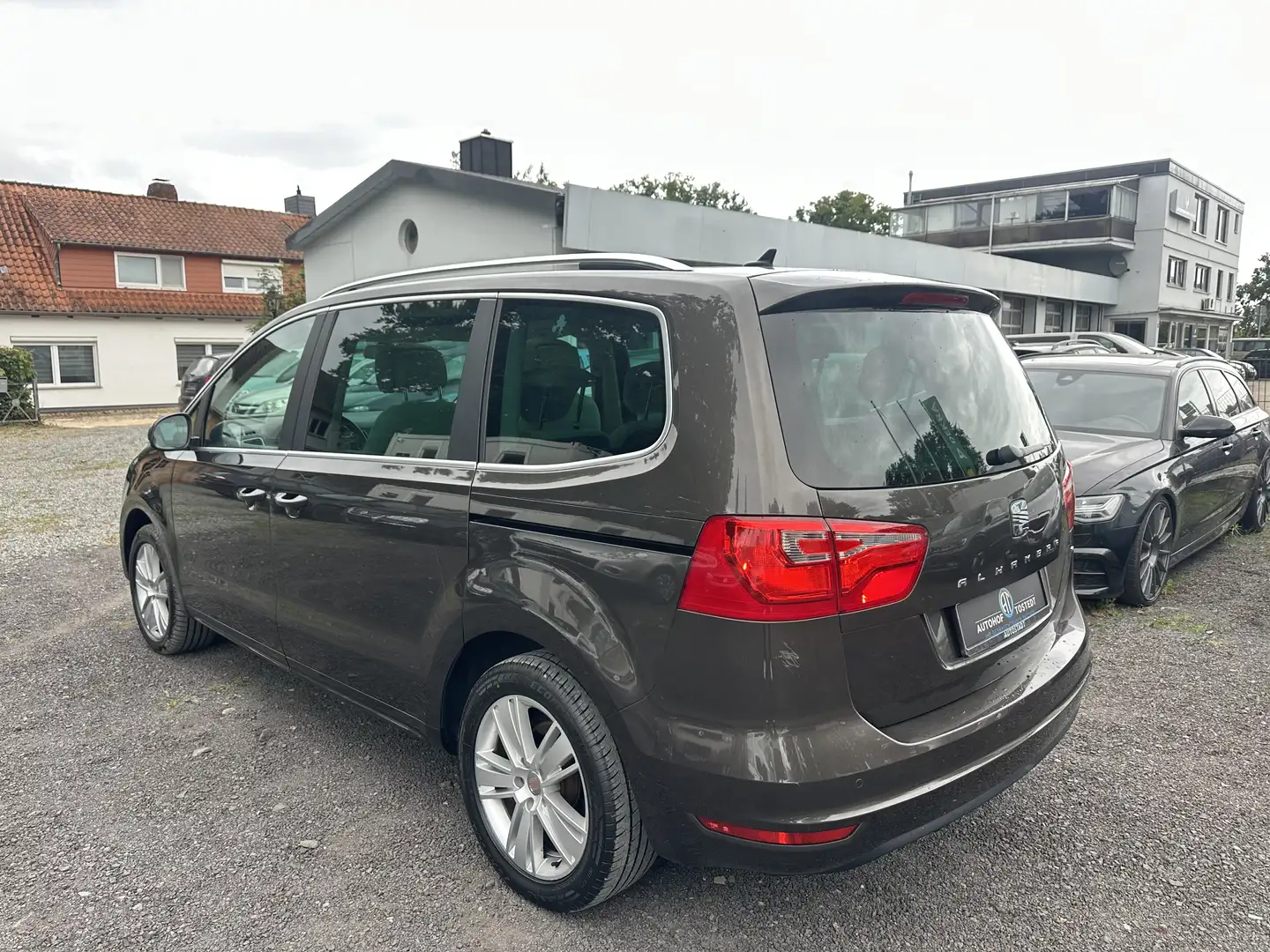 SEAT Alhambra 2.0 TDI DSG Style*Automatik*Kamera+7Sitzer Beige - 2