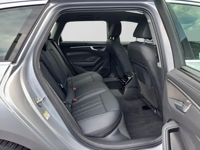 Audi A6 view 6