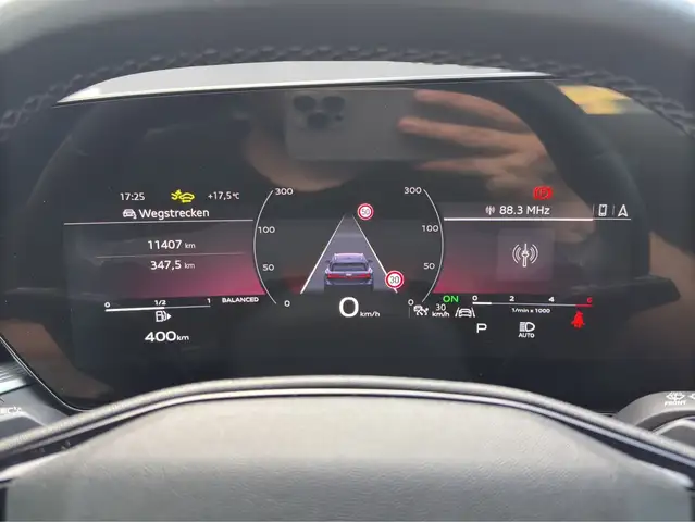 Audi A6 view 10
