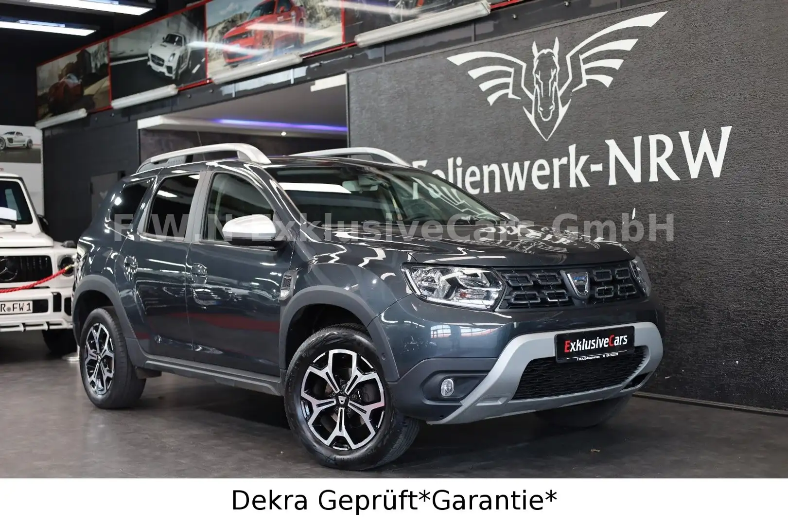 Dacia Duster II Prestige 4WD AHK*360° Navi* Gris - 1