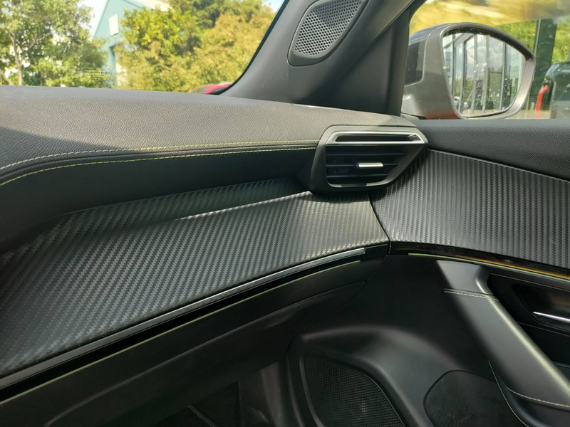 Peugeot e-2008 e-2008 50 kWh GT Line — photo 14