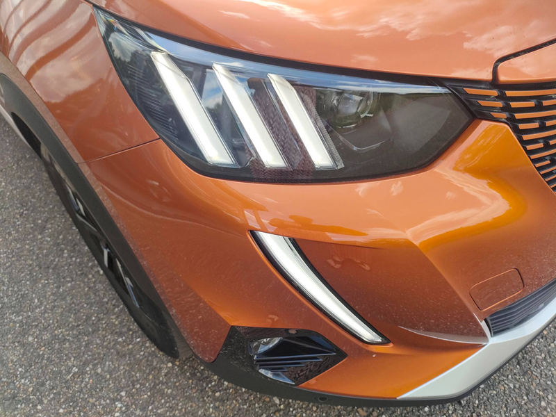 Peugeot e-2008 e-2008 50 kWh GT Line — photo 5