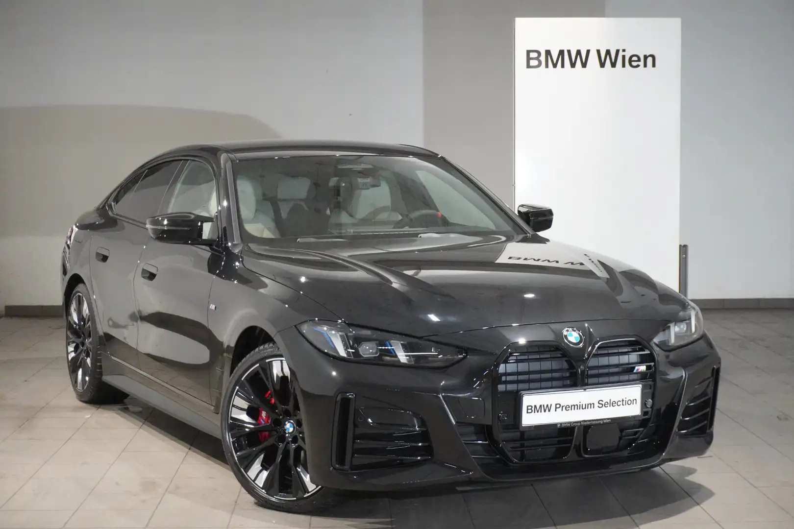BMW 440 M440i xDrive Gran Coupé Schwarz - 1