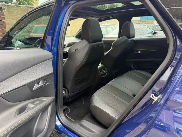 Peugeot 3008 view 9