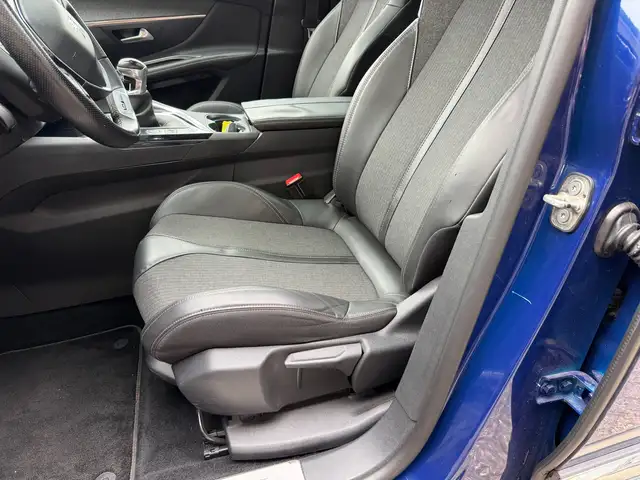 Peugeot 3008 view 15