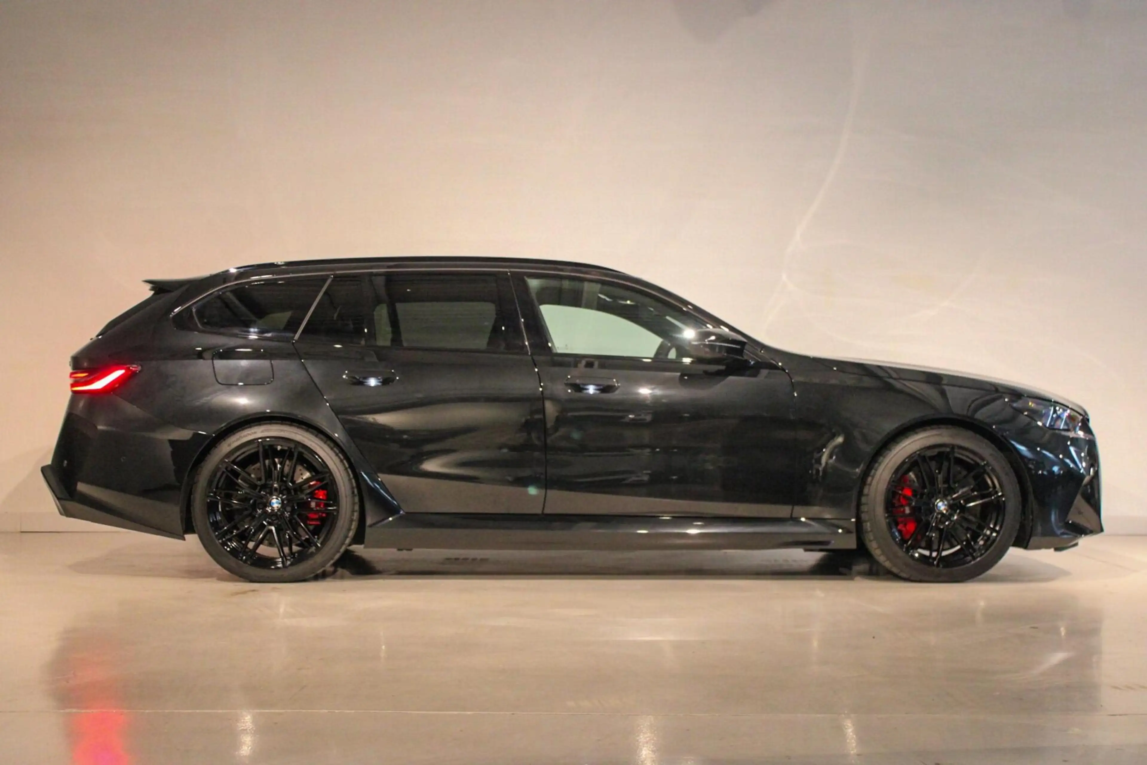 BMW M5 5-serie Touring — photo 6