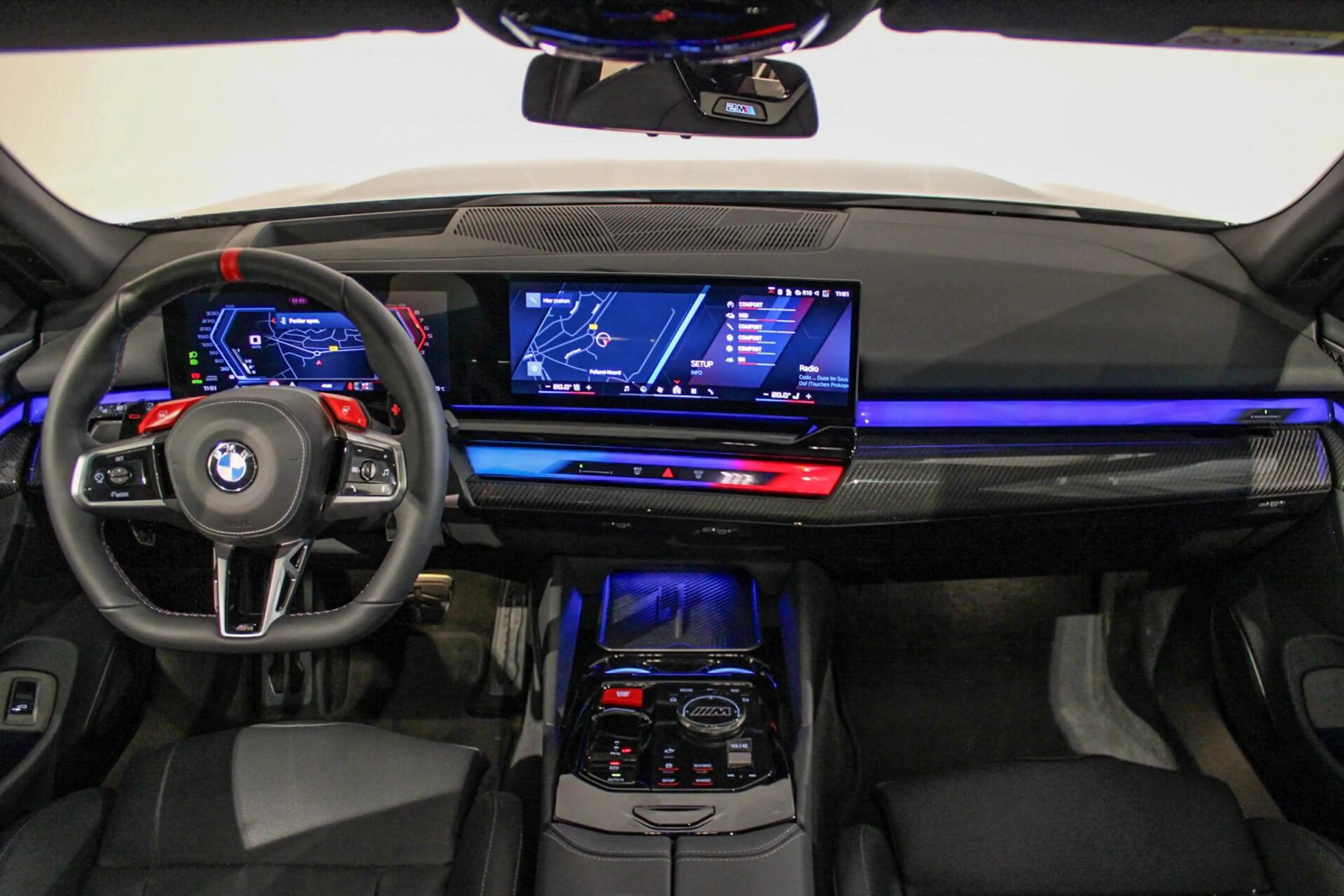 BMW M5 5-serie Touring — photo 11