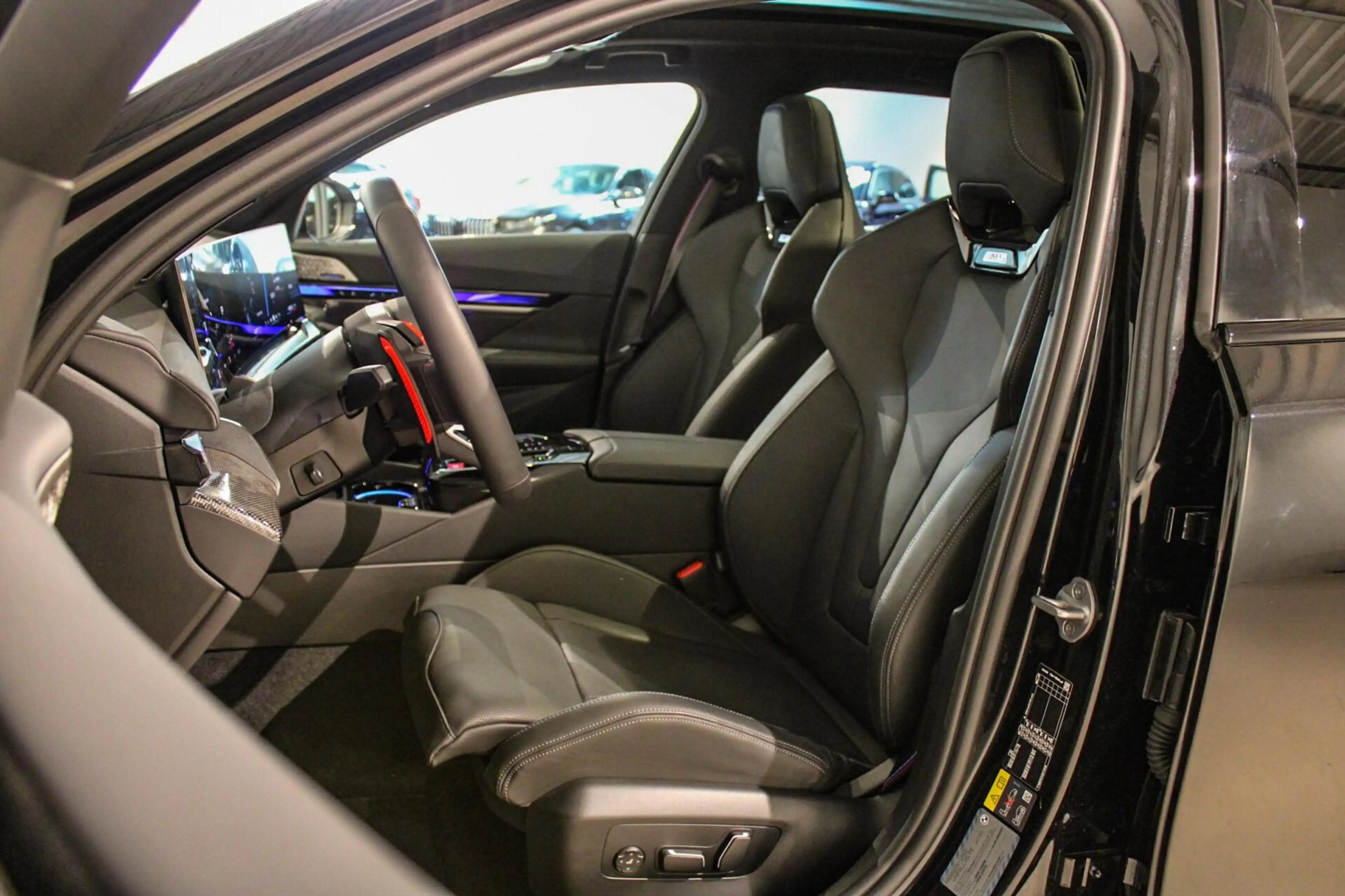 BMW M5 5-serie Touring — photo 12
