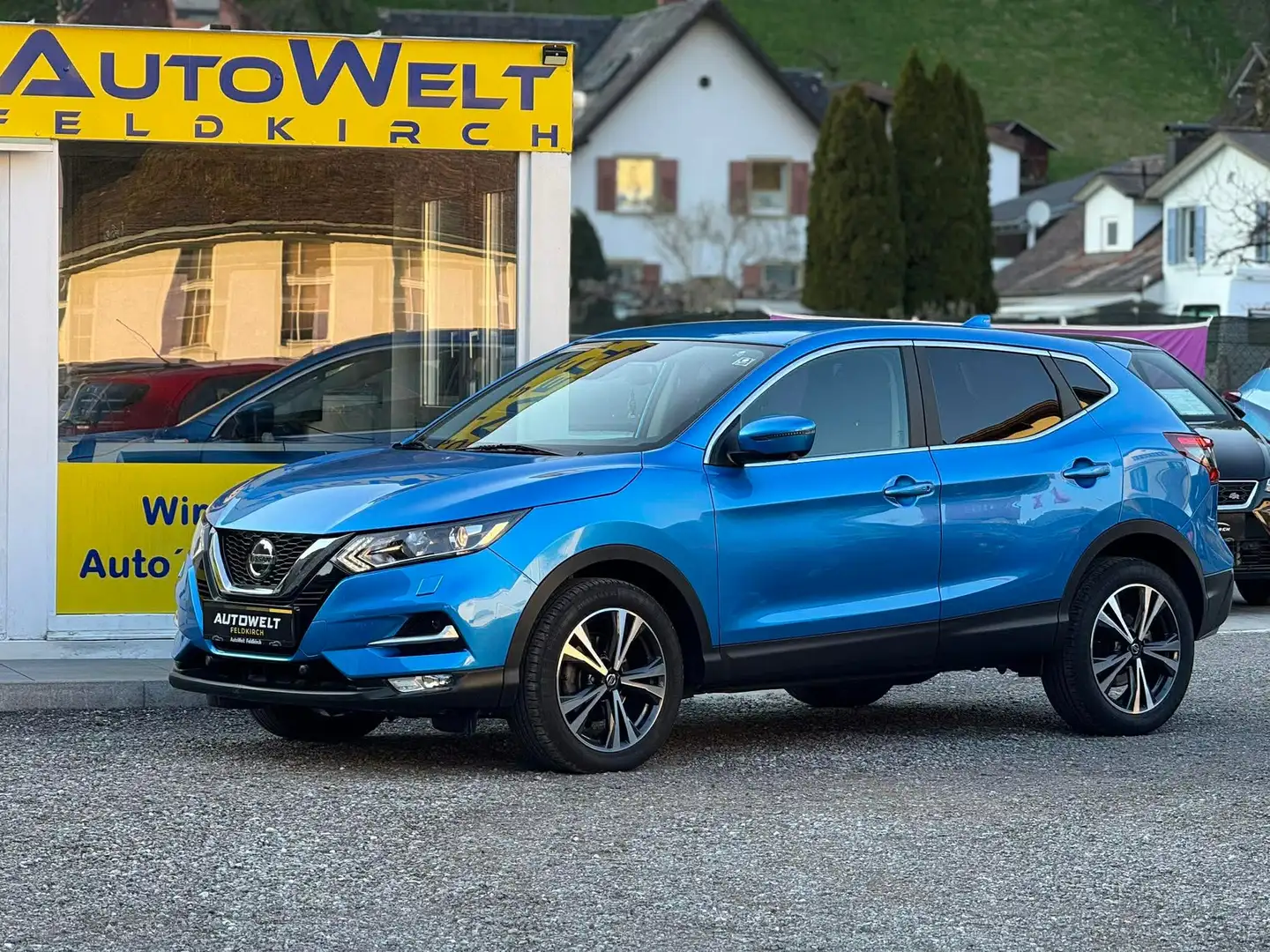 Nissan Qashqai N-Connecta 117KW AUTOMATIK *360 KAMERA *NAVI *SZH Blau - 1