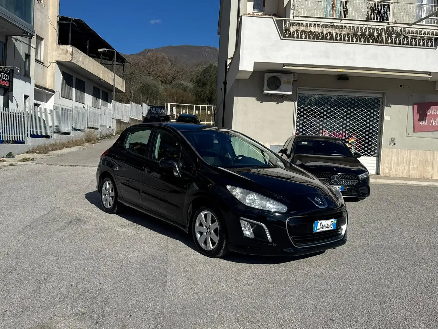 Peugeot 308 Peugeot 308 1.6 e-HDi 112CV GARANZIA Schwarz - 2