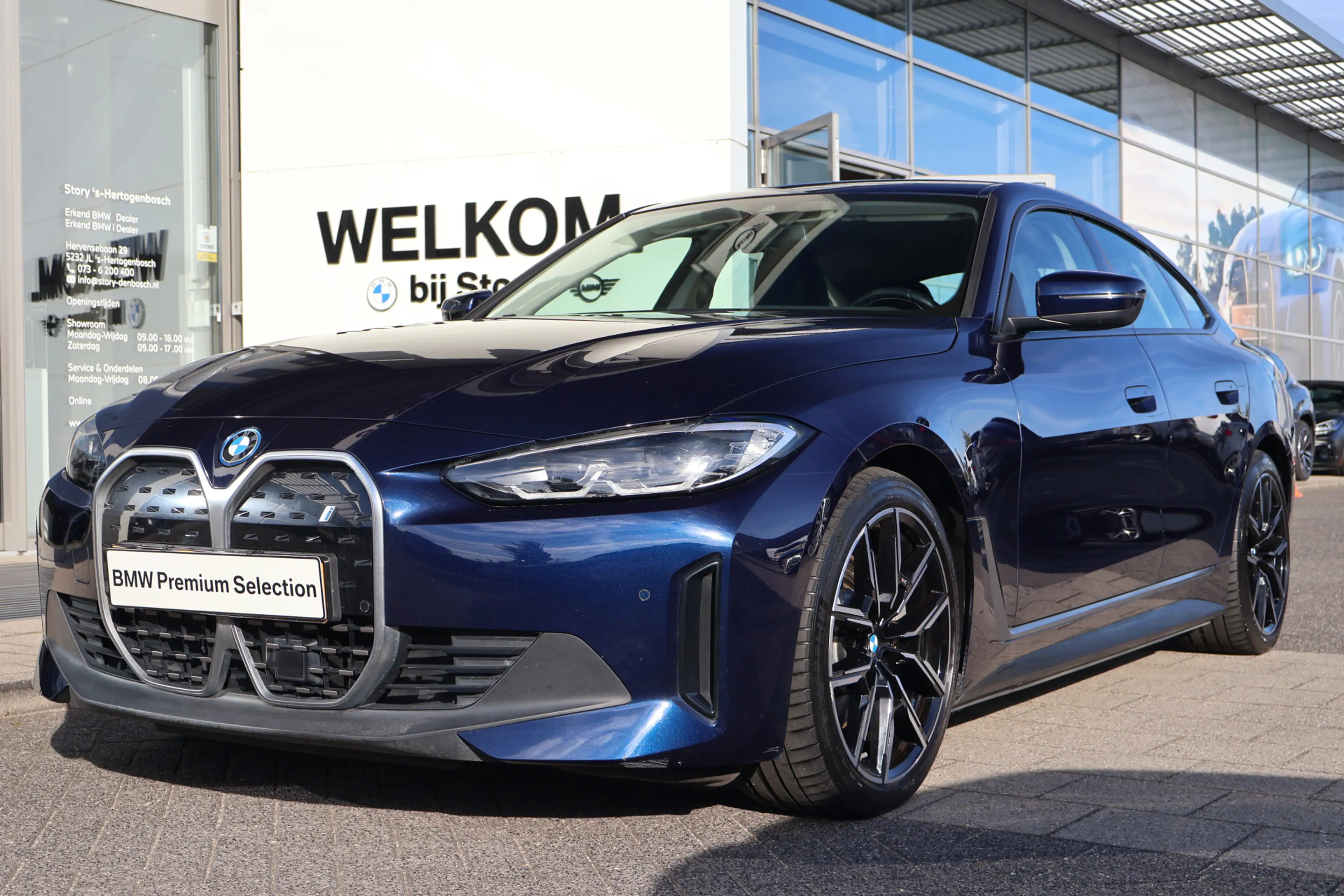 BMW i4 eDrive40 / Trekhaak / Achteruitrijcamera / Stoelve — photo 5