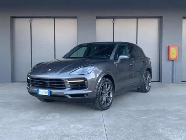 2021 Porsche Cayenne in Grey for sale