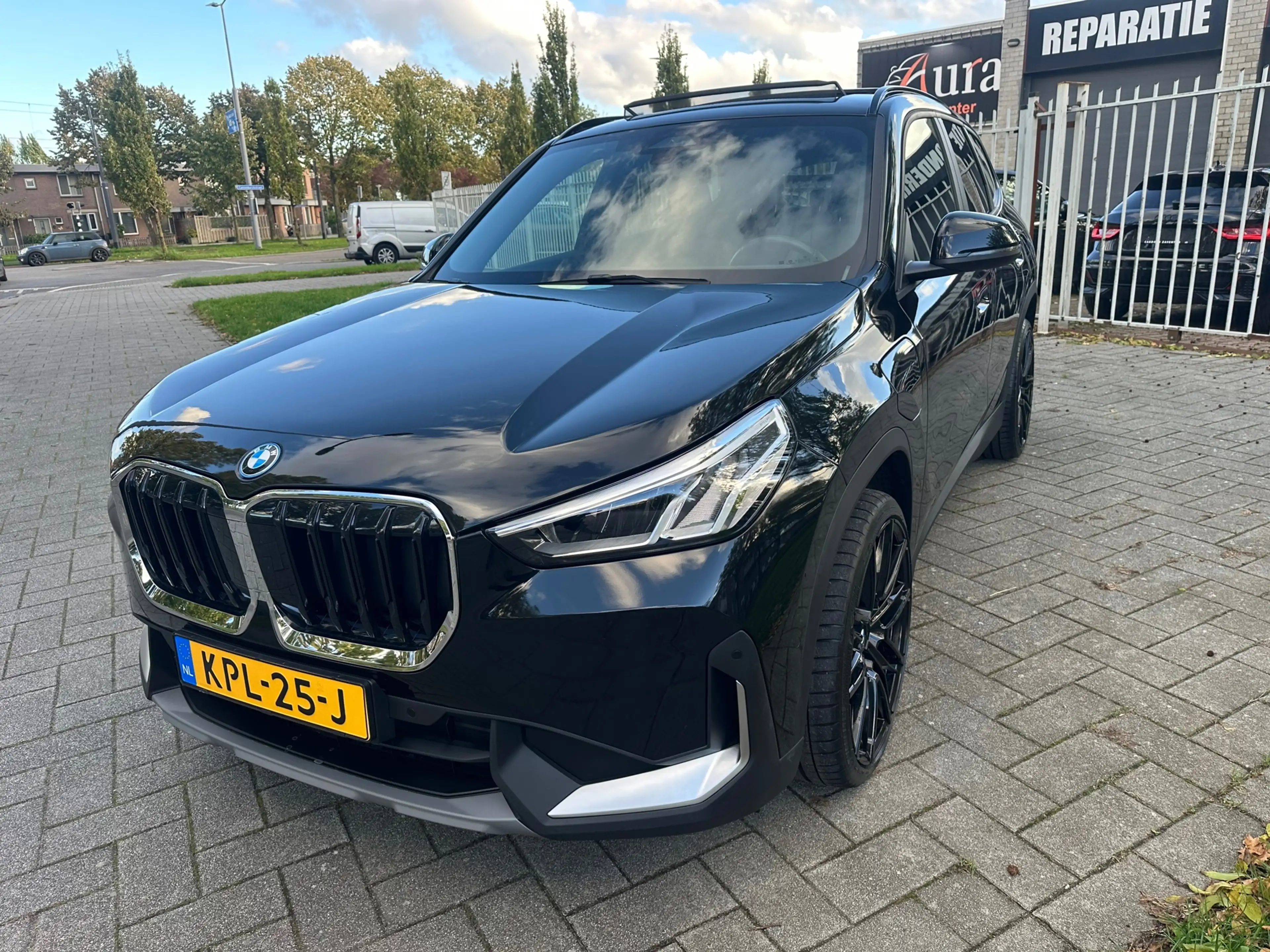 BMW X1 XDrive25e — photo 3