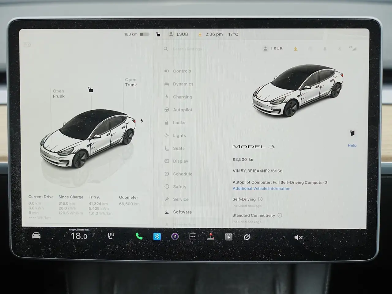Tesla Model 3 снимка Tesla Model 3