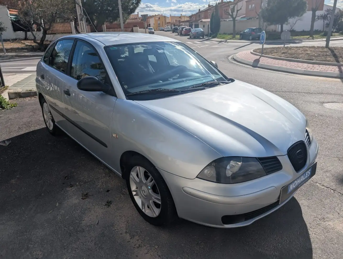 SEAT Ibiza 1.9 SDi Reference Plateado - 2