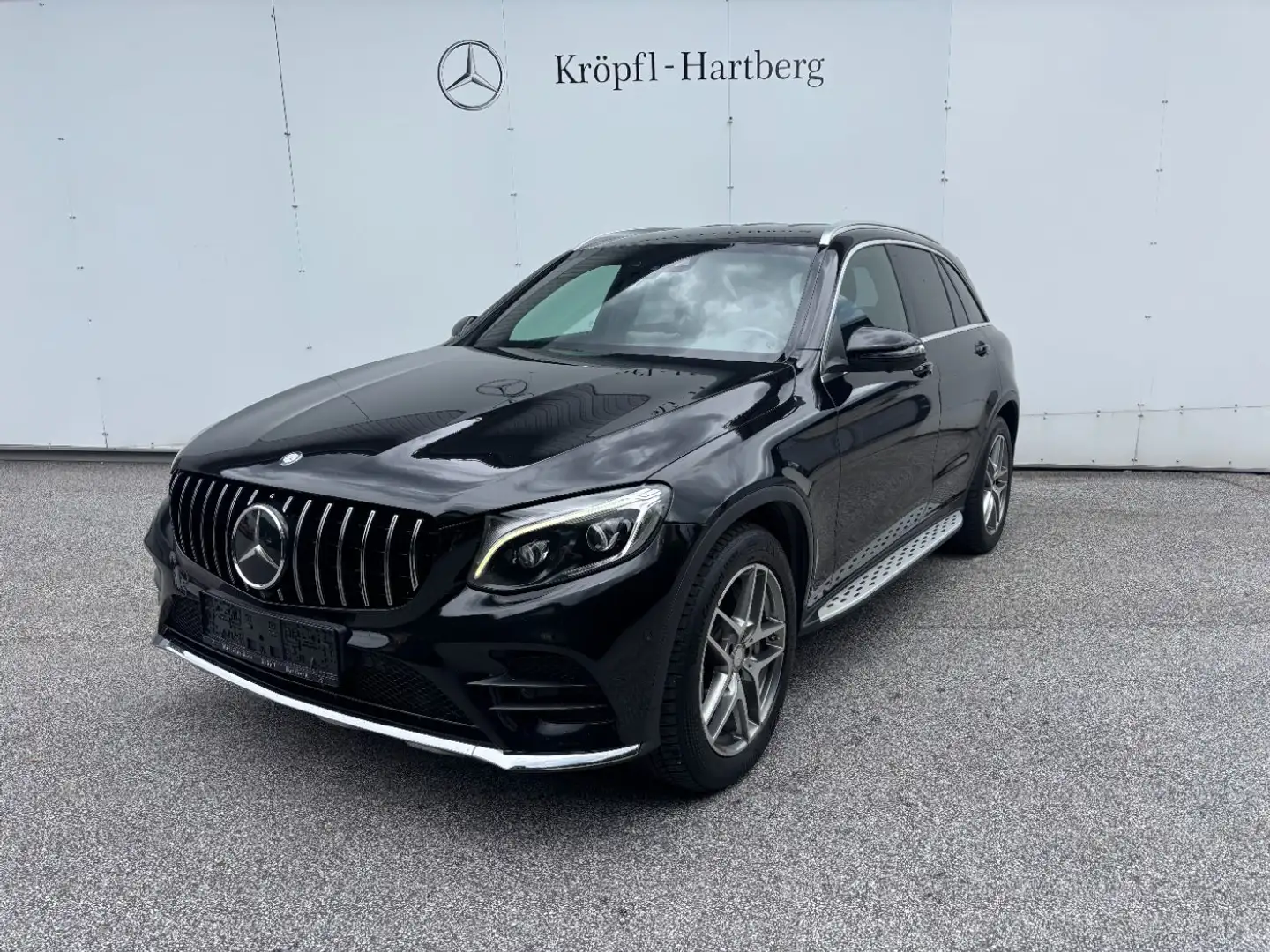 Mercedes-Benz GLC 250 d 4MATIC Distr PTS Ambi AMG FAP  LED Schwarz - 2