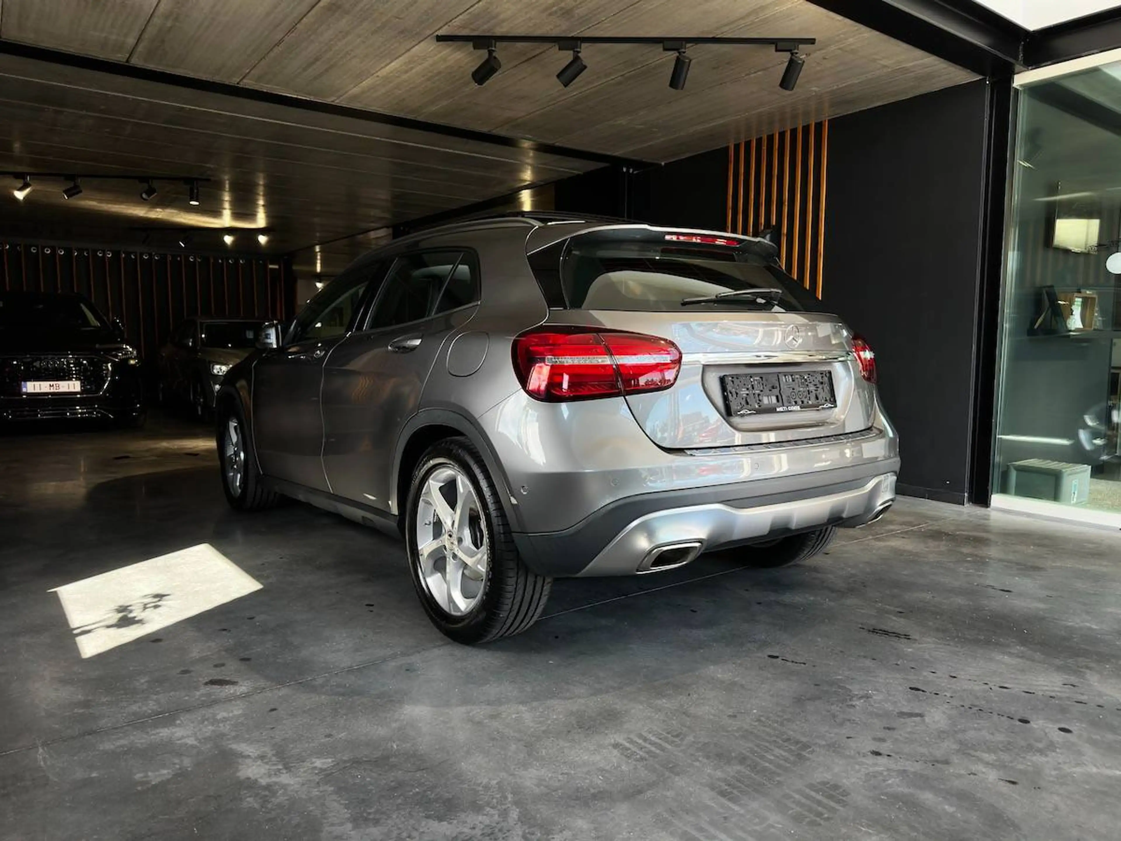 Mercedes-Benz GLA 220 Sensoren | Cruise | BT | Pano | Led | ... — photo 10