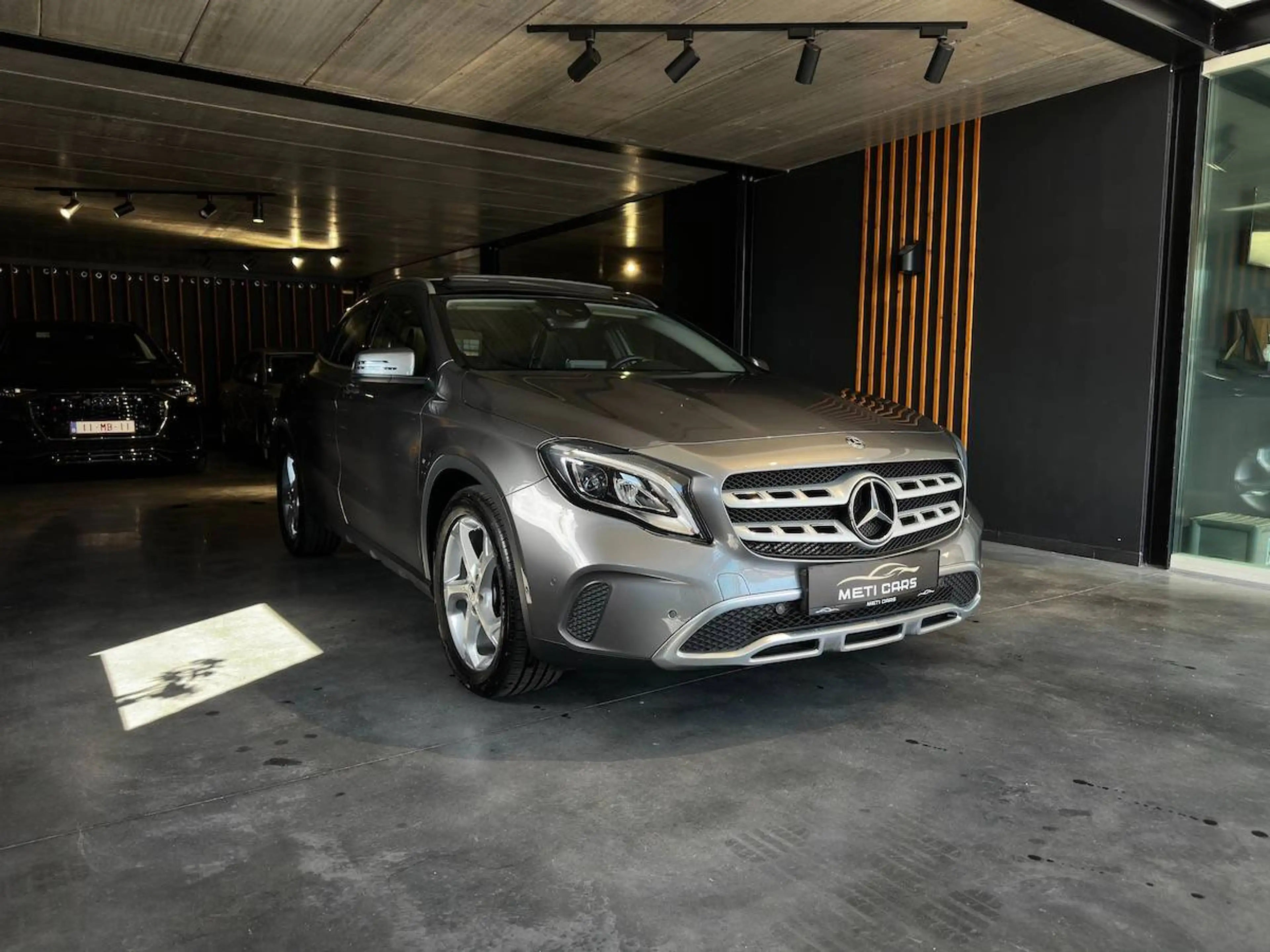 Mercedes-Benz GLA 220 Sensoren | Cruise | BT | Pano | Led | ... — photo 6