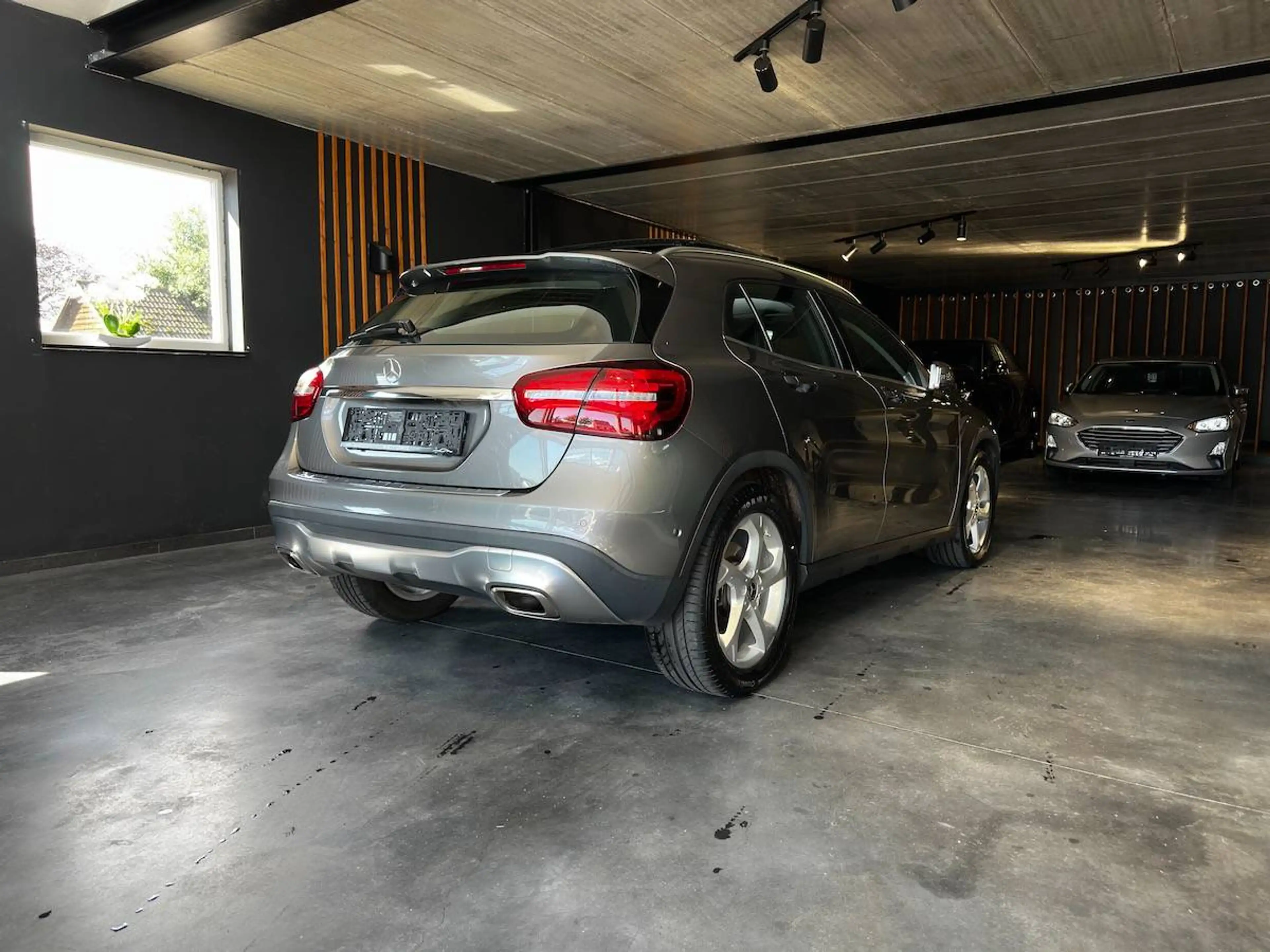 Mercedes-Benz GLA 220 Sensoren | Cruise | BT | Pano | Led | ... — photo 8