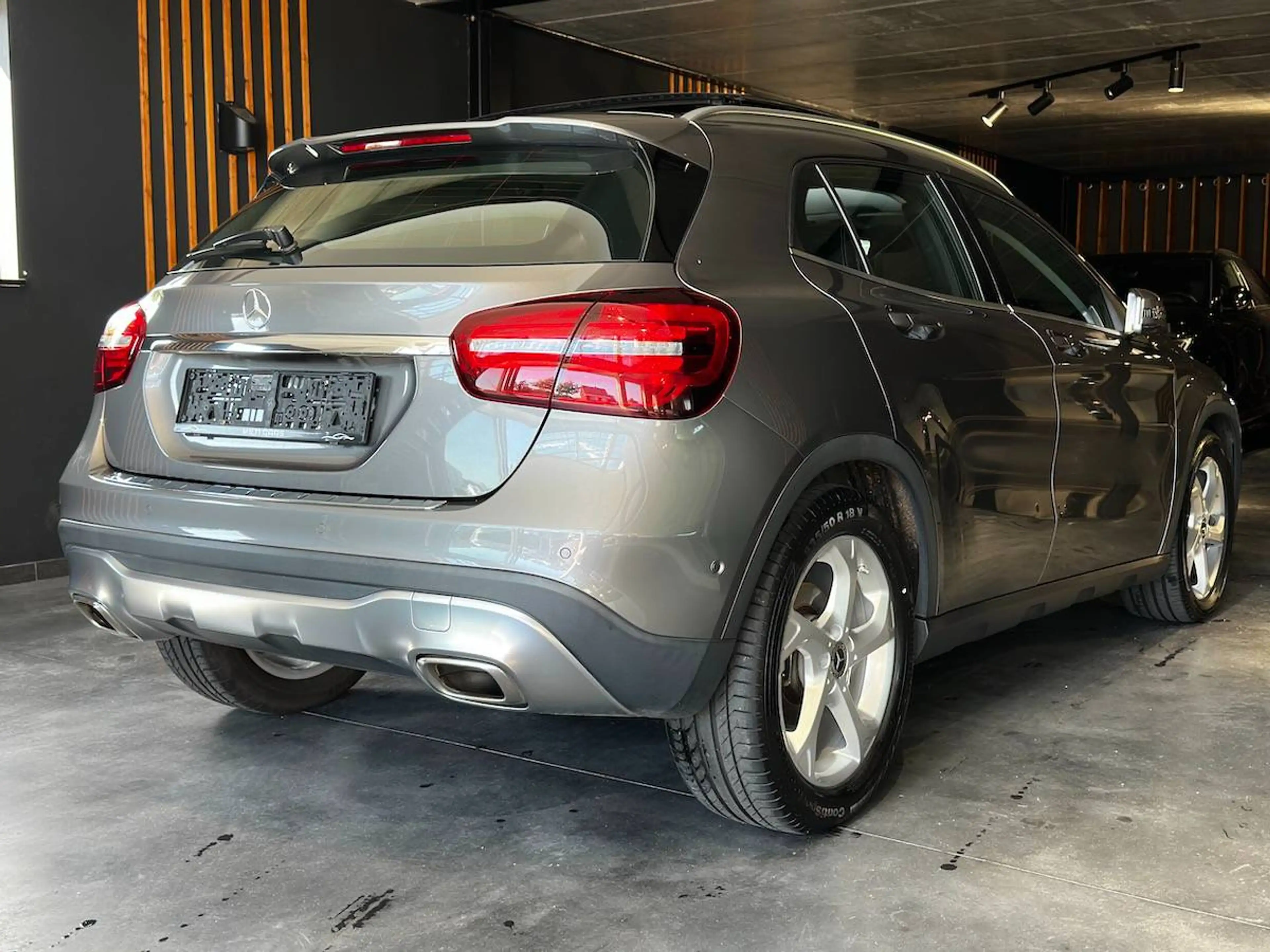 Mercedes-Benz GLA 220 Sensoren | Cruise | BT | Pano | Led | ... — photo 9