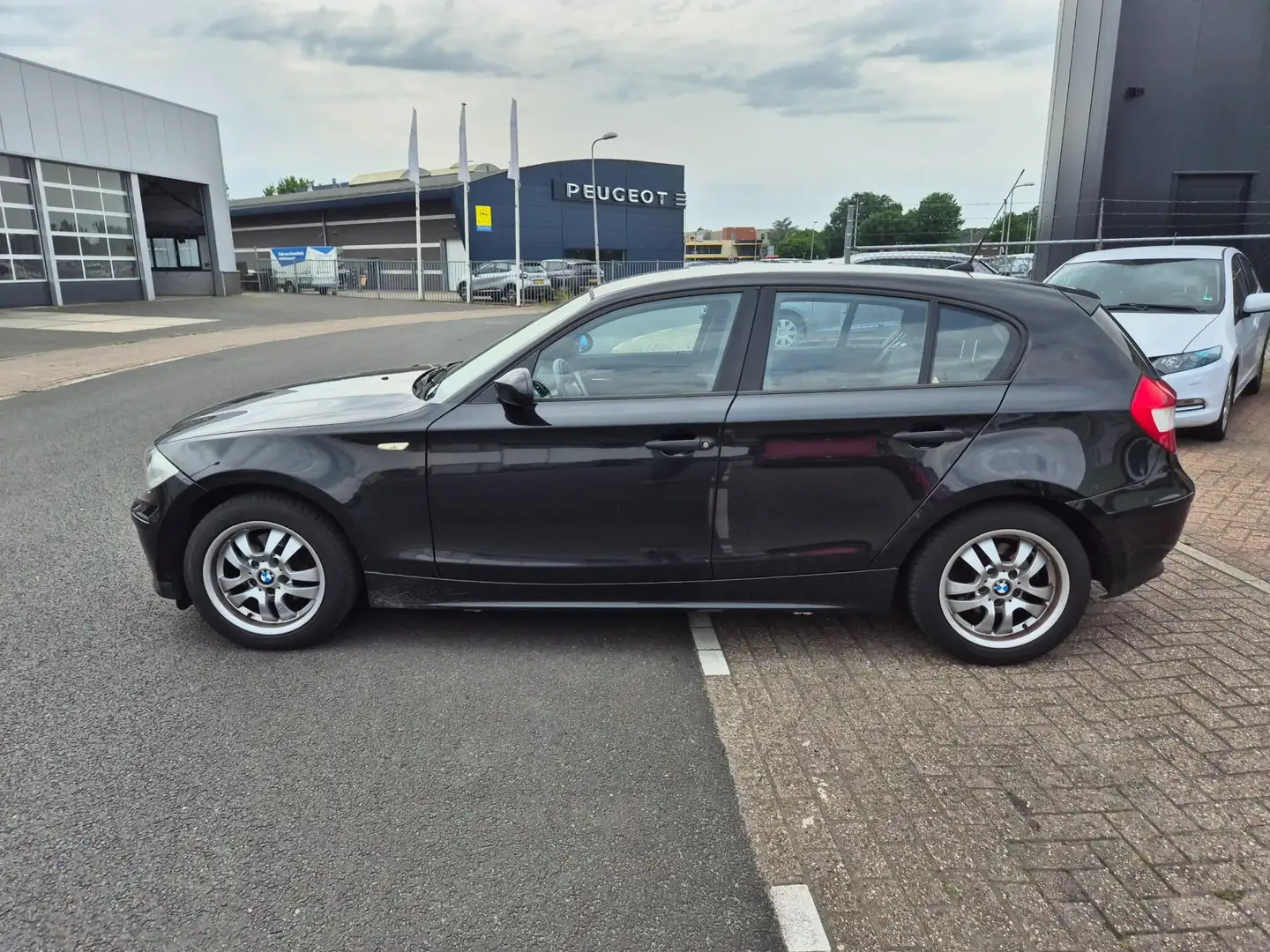 BMW 118 1-serie 118i Negro - 2